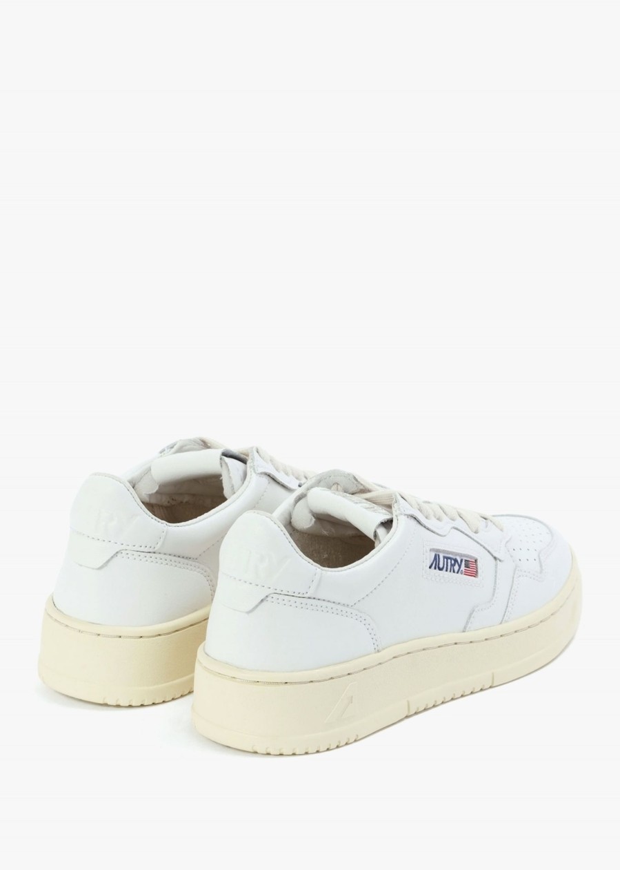 Womens AUTRY Trainers | Womens Medalist Low Leather Trainers In White