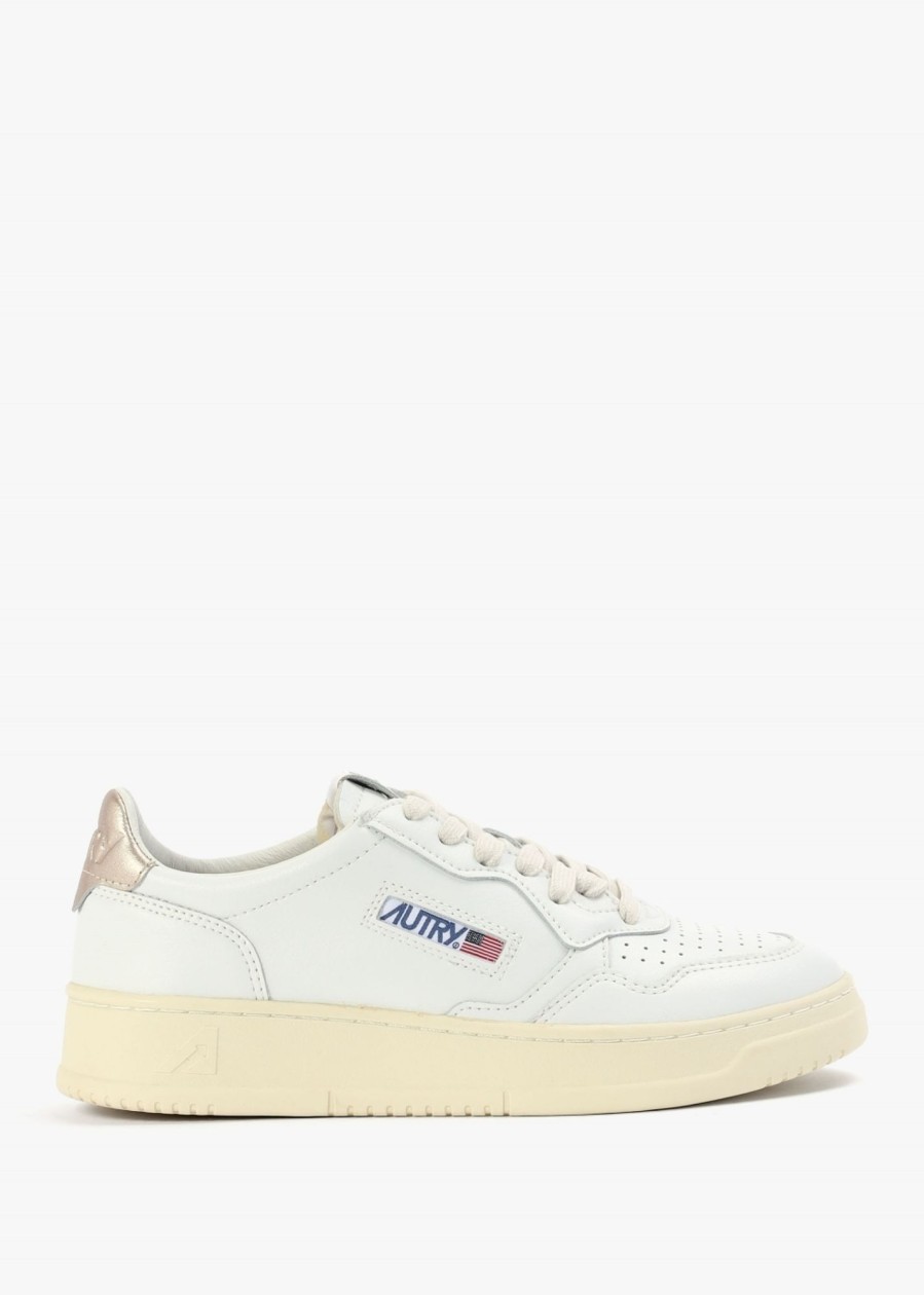 Womens AUTRY Trainers | Womens Medalist Low Leather Trainers In Gold